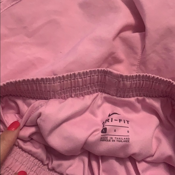 EUC set of 4 Girls Nike Dri-Fit Shorts Large - Picture 10 of 13